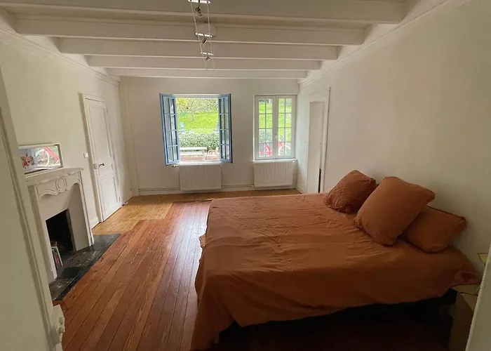 Guest house Julia Marie - Familiale Avec Jardin - 4*