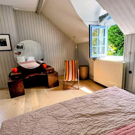 Maison d'hôtes Julia Marie - Familiale Avec Jardin -